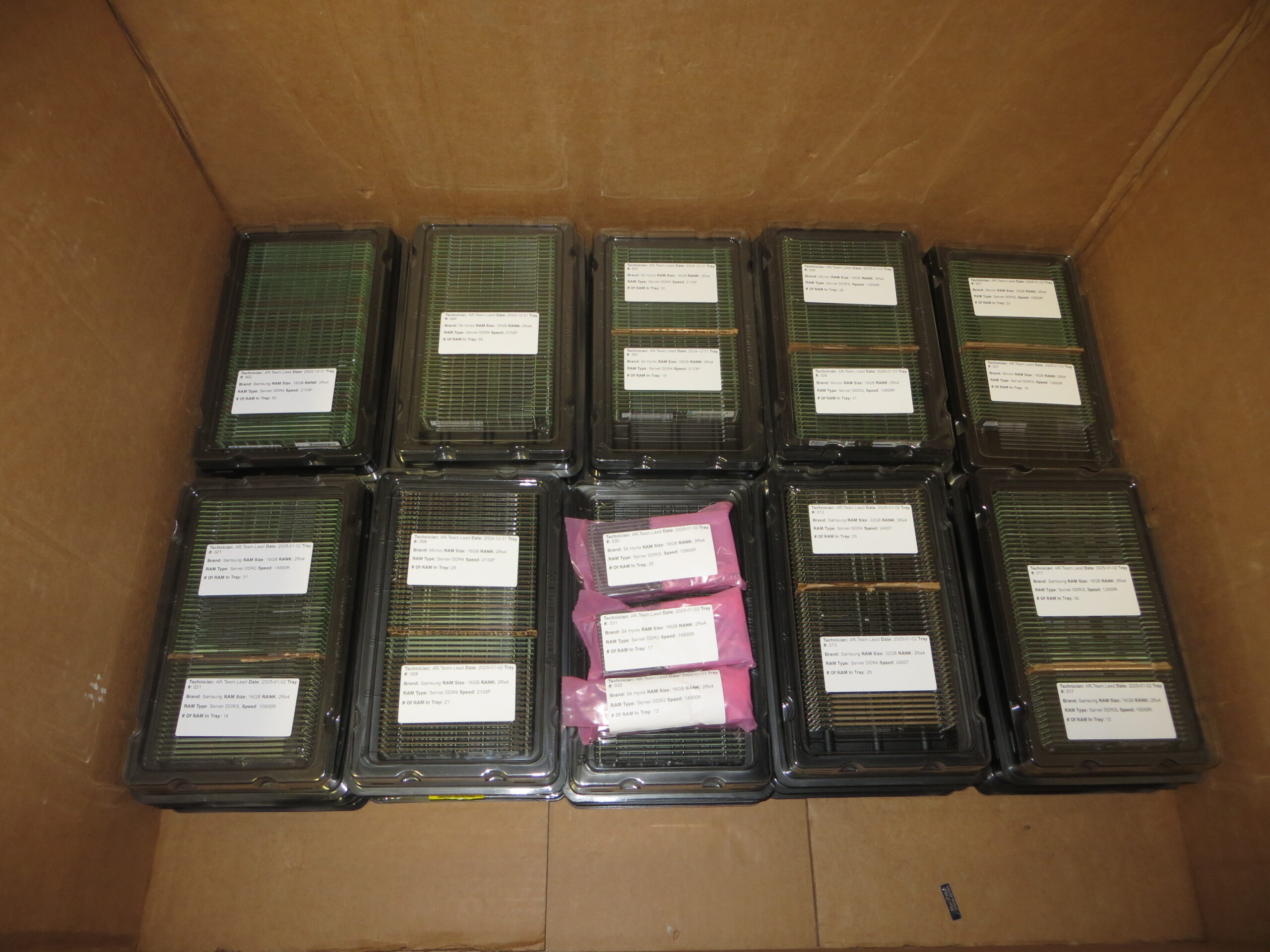 **SOLD**WTS: Lot of 1380 Server RAM